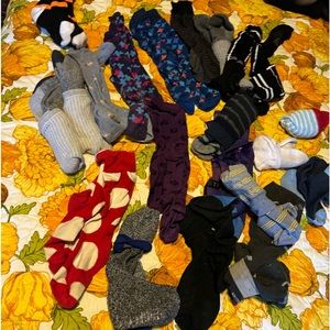 Large bag of men's socks (23 total)